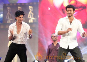 Shahrukh Khan At 7th Annual Vijay Awards   photo 3