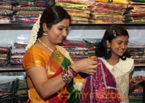 Singer Mahathi Launch Raaga Boutique   photo 17