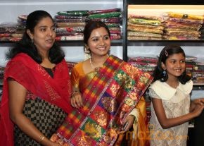 Singer Mahathi Launch Raaga Boutique   photo 12