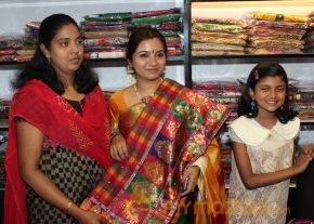 Singer Mahathi Launch Raaga Boutique   photo 20