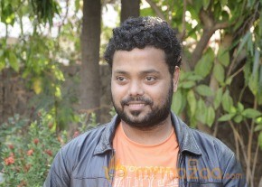Sivappu Enakku Pikkum Movie Press Meet Stills photo 16