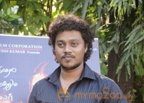 Sivappu Enakku Pikkum Movie Press Meet Stills photo 19
