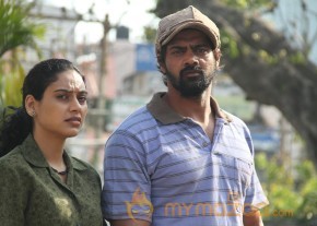 Sivappu Tamil Movie Latest Stills photo 6