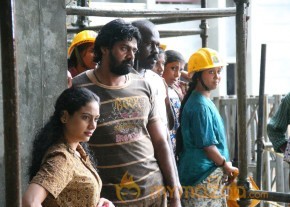 Sivappu Tamil Movie Latest Stills photo 19