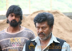 Sivappu Tamil Movie Latest Stills photo 10