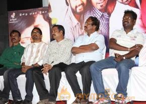 Snehavin Kadhalargal Audio Launch Stills photo 54