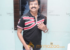 Stars At Vishwaroopam Movie Premiere Show photo 3