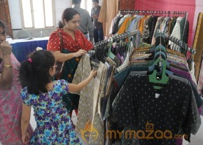 Subhra Ayyappa At Pochampally ikatart mela photo 11