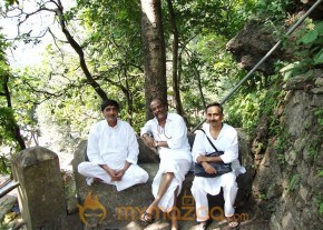 super star rajinikanth at himalayas photo 2