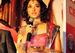 Tamanna Launch Celkon C 999 3G Mobile photo 8