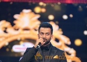 Tamil and Malayalam Film Industry SIIMA 2016 Awards Function Stills Day 2