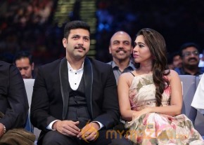 Tamil and Malayalam Film Industry SIIMA 2016 Awards Function Stills Day 2 photo 65