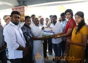 Tamil Movie dhanshika Raani Movie Pooja Stills photo 13