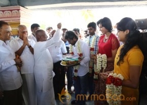 Tamil Movie dhanshika Raani Movie Pooja Stills photo 34