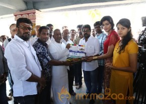 Tamil Movie dhanshika Raani Movie Pooja Stills photo 32