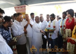 Tamil Movie dhanshika Raani Movie Pooja Stills photo 4