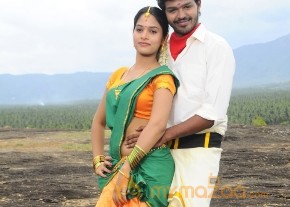 Tamil Movie-ORUVAR MEETHU IRUVAR SAAINDHU MOVIE GALLERY photo 28