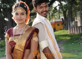 Tamil Movie-ORUVAR MEETHU IRUVAR SAAINDHU MOVIE GALLERY photo 15