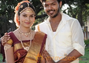 Tamil Movie-ORUVAR MEETHU IRUVAR SAAINDHU MOVIE GALLERY photo 31