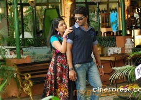 Tamil Movie-ORUVAR MEETHU IRUVAR SAAINDHU MOVIE GALLERY photo 33