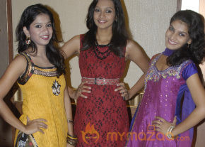Tamil Pesum Kadhanayagi Press Meet photo 25