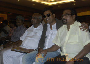 Tamil Pesum Kadhanayagi Press Meet photo 19
