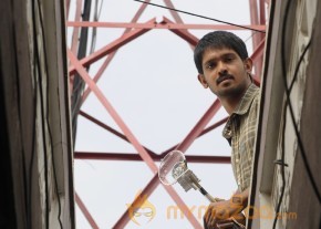 Tamilukku Ondrai Aluthavum Movie Stills photo 12