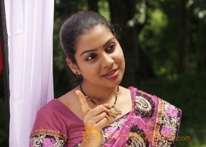 Thavani Kaatru Movie stills photo 9