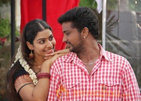 Thavani Kaatru Movie stills photo 22
