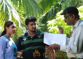 Thavani Kaatru Movie stills photo 8