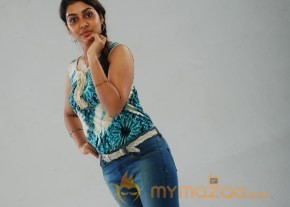 THAVANI KAATRU TAMIL MOVIE PICTURES photo 29