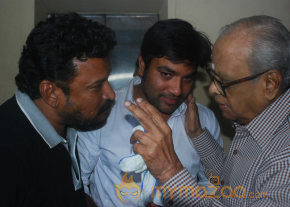 Thillu Mullu Premier Show Photo Gallery  photo 5
