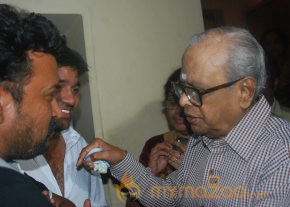 Thillu Mullu Premier Show Photo Gallery  photo 30