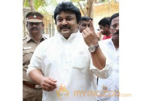 TN Election Celebrity Voting Pics  photo 46