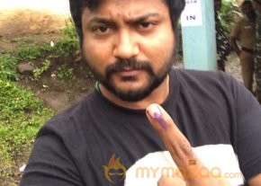TN Election Celebrity Voting Pics  photo 39