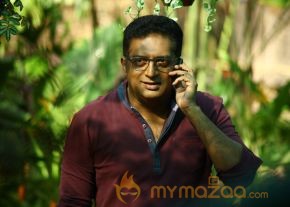 Un Samayal Arayil Movie Latest Stills photo 5