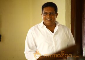 Un Samayal Arayil Movie Latest Stills photo 42