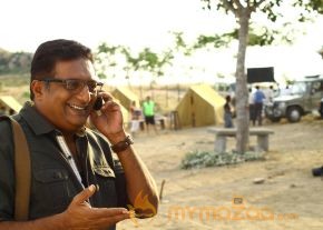 Un Samayal Arayil Movie Latest Stills photo 38