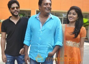 Un Samiyal Araiyil Movie Press Meet Photos photo 49