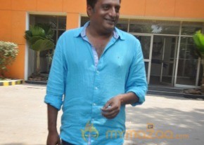 Un Samiyal Araiyil Movie Press Meet Photos photo 31