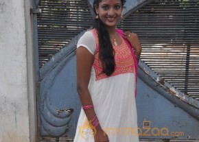 Uyire Unnai Nesithen Movie Launch Stills photo 31