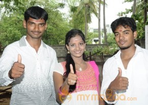 Uyire Unnai Nesithen Movie Launch Stills photo 3