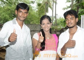Uyire Unnai Nesithen Movie Launch Stills photo 41