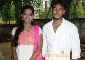 Uyire Unnai Nesithen Movie Launch Stills photo 2