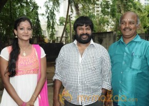 Uyire Unnai Nesithen Movie Launch Stills photo 50