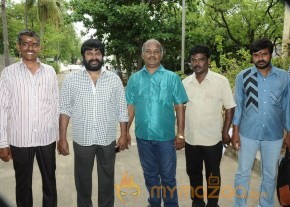 Uyire Unnai Nesithen Movie Launch Stills photo 28
