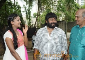 Uyire Unnai Nesithen Movie Launch Stills photo 46