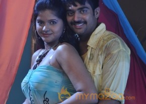 Uyirukku Uyiraga Movie Actress Hot Stills photo 40