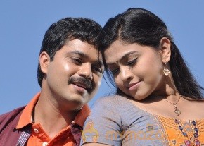 Uyirukku Uyiraga Movie Actress Hot Stills photo 21