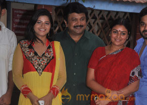 Uyirukku Uyiraga Movie Onlocation Stills  photo 39